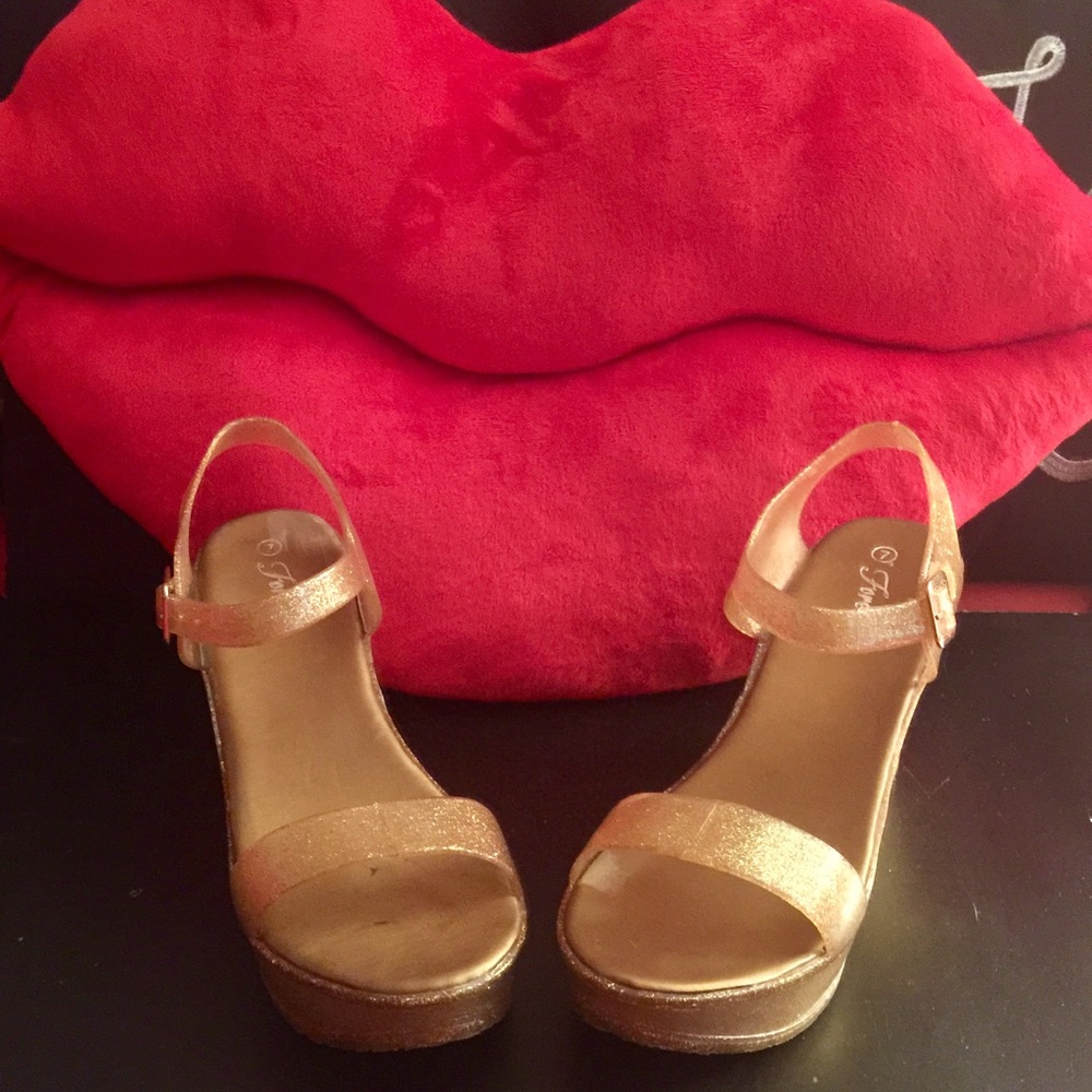 Wedge Jelly shoes